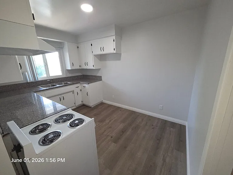 634 Marion Pl — Photo 4