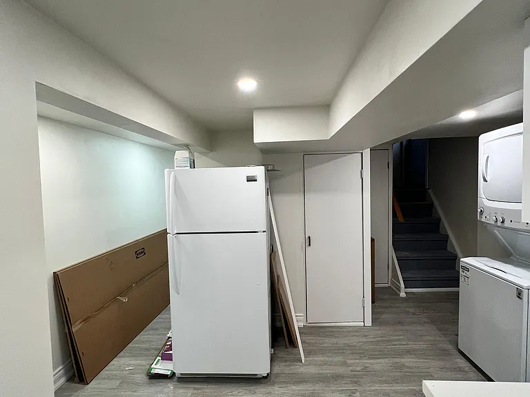 91 Kingslake Rd #BASEMENT — Photo 7