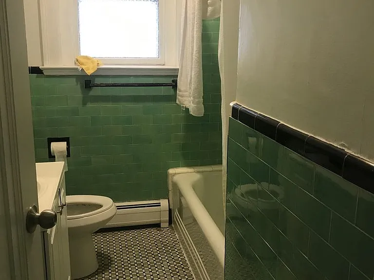 256 Bradley St — Photo 7