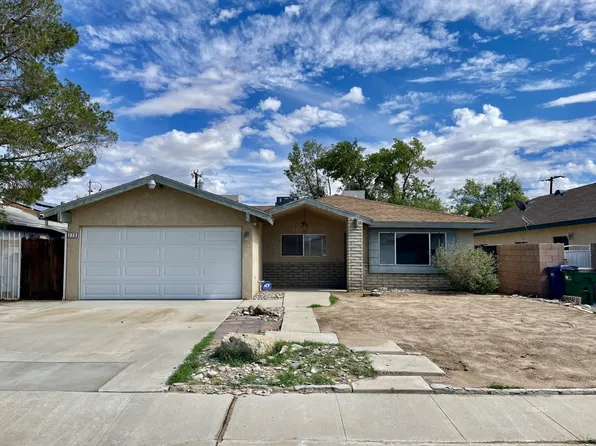 228 S Greenlawn St, Ridgecrest, CA 93555