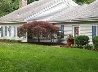 26 Campbell Dr, Stamford, CT 06903