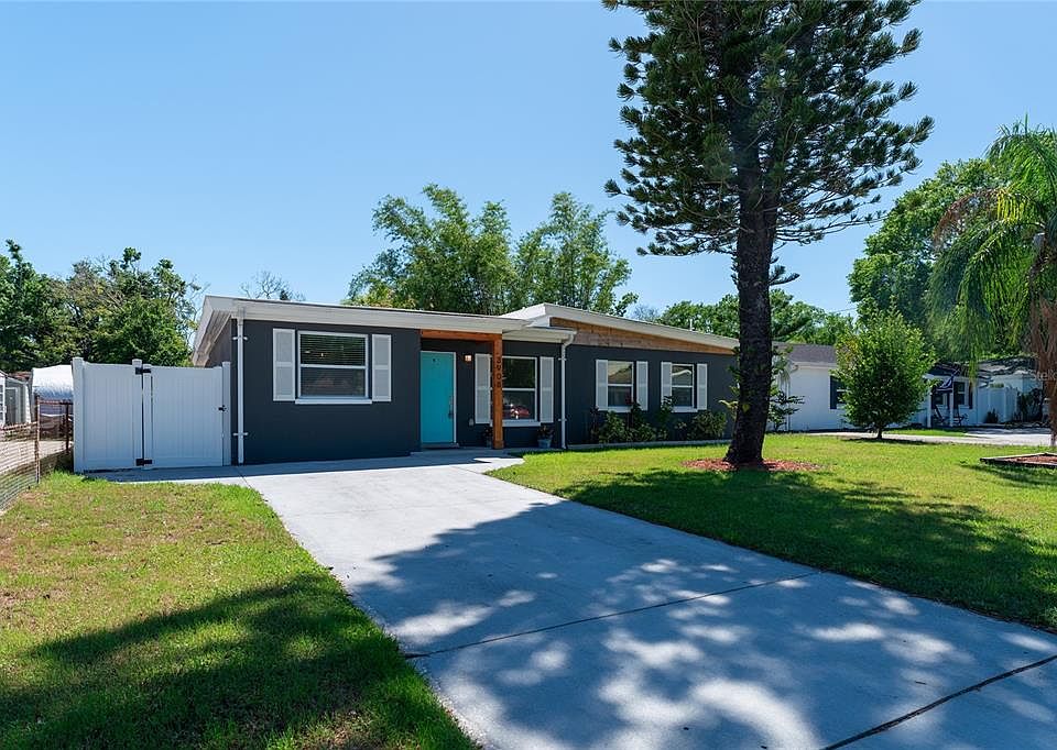 1st image of 3908 W PAXTON AVENUE
