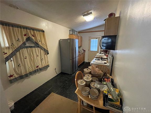 5th image of 753 Seibert Ave