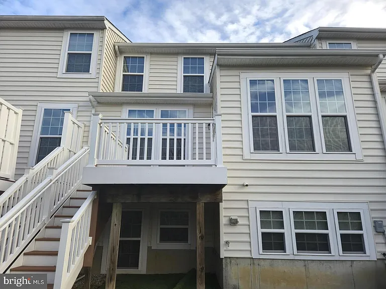 1309 Madison Ln — Photo 22