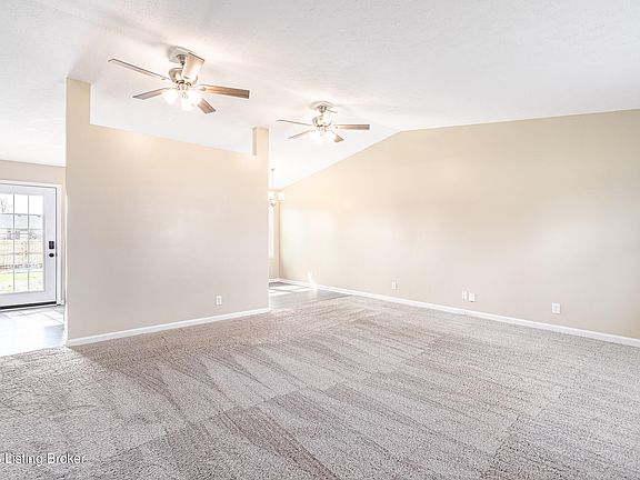 4th image of 137 Scenic Dr
