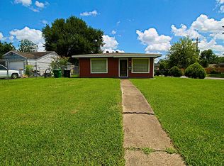 5102 Bataan Rd, Houston, TX 77033