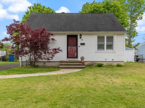 85 Kenny Drive, New Haven, CT 06513