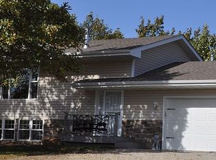 1498 150th St E, Faribault, MN 55021