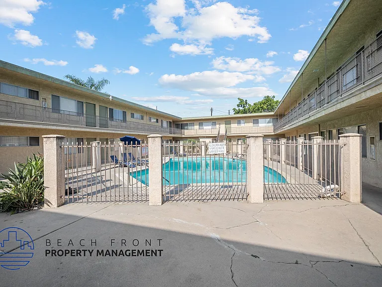 709 N. Inglewood Ave. — Photo 14