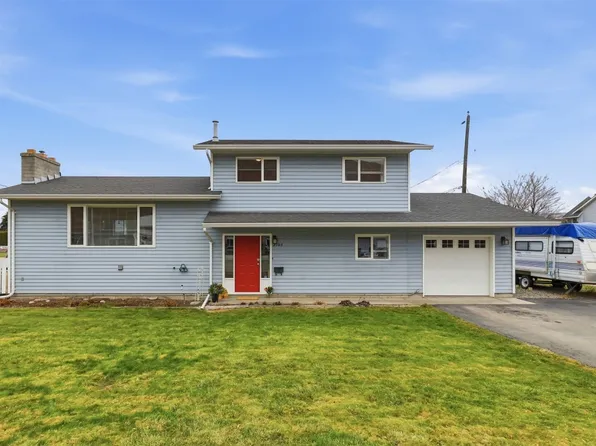 2195 Parkcrest Ave, Kamloops, BC V2B 4X9
