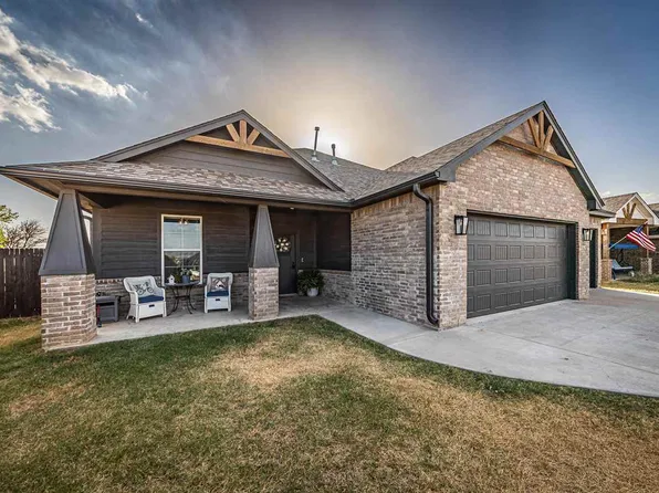 13535 NE Cornwallis Dr, Elgin, OK 73538