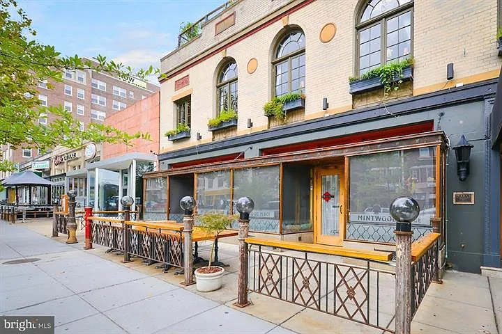 1900 Biltmore St NW #2 — Photo 25