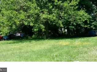 25 Diver Ave, Penns Grove, NJ 08069