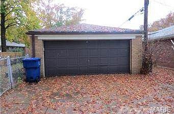 3rd image of 5821 Robert Ave