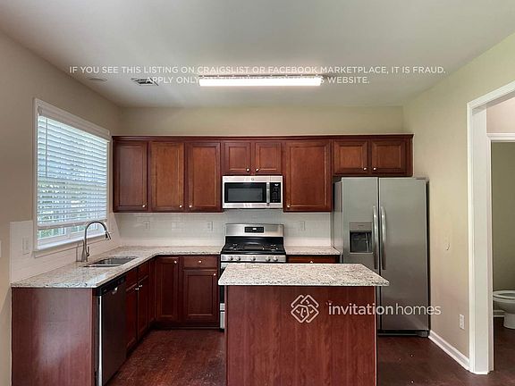 3rd image of 3945 Elder Field Ln