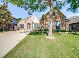 920 Monticello Dr, Burleson, TX 76028