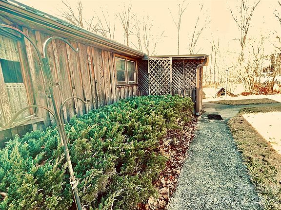 4th image of 29 Cook Town Rd