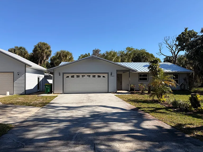 9969 Sebastian River Dr — Photo 3