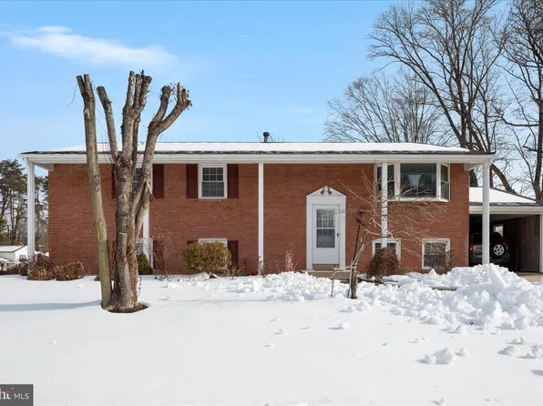 7201 Sydenstricker Rd, Springfield, VA 22152