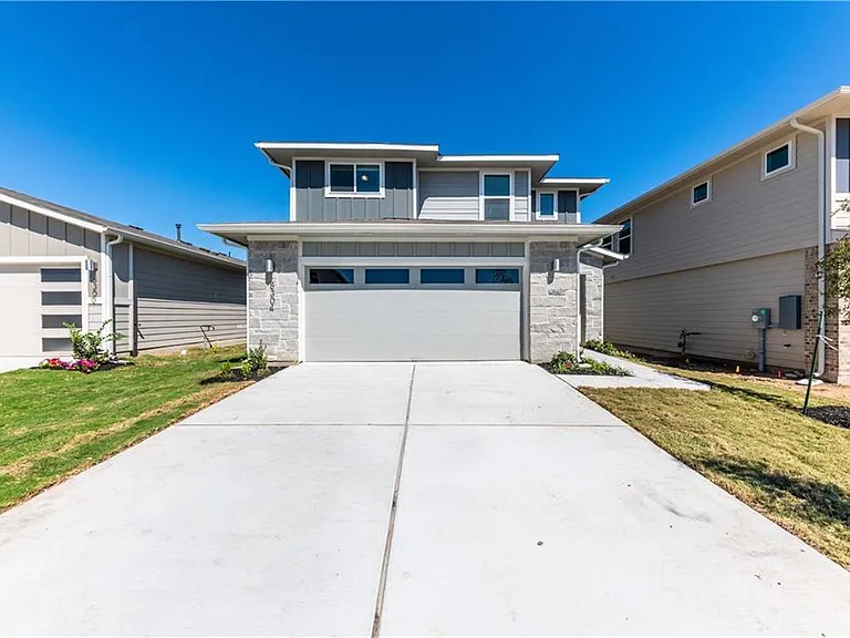 8304 Mimi Ln — Photo 1