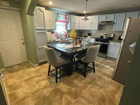 2nd image of 55 Salisbury St #1