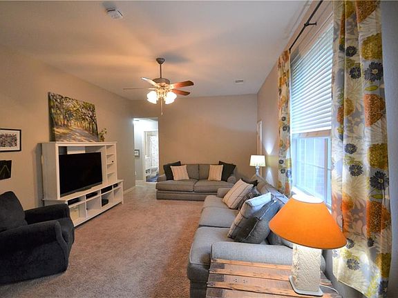 4th image of 2204 Hayfield Sq