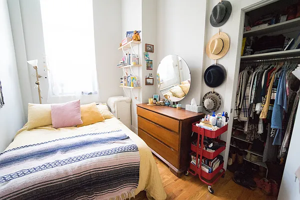 Rented by City Vista Inc | media 45