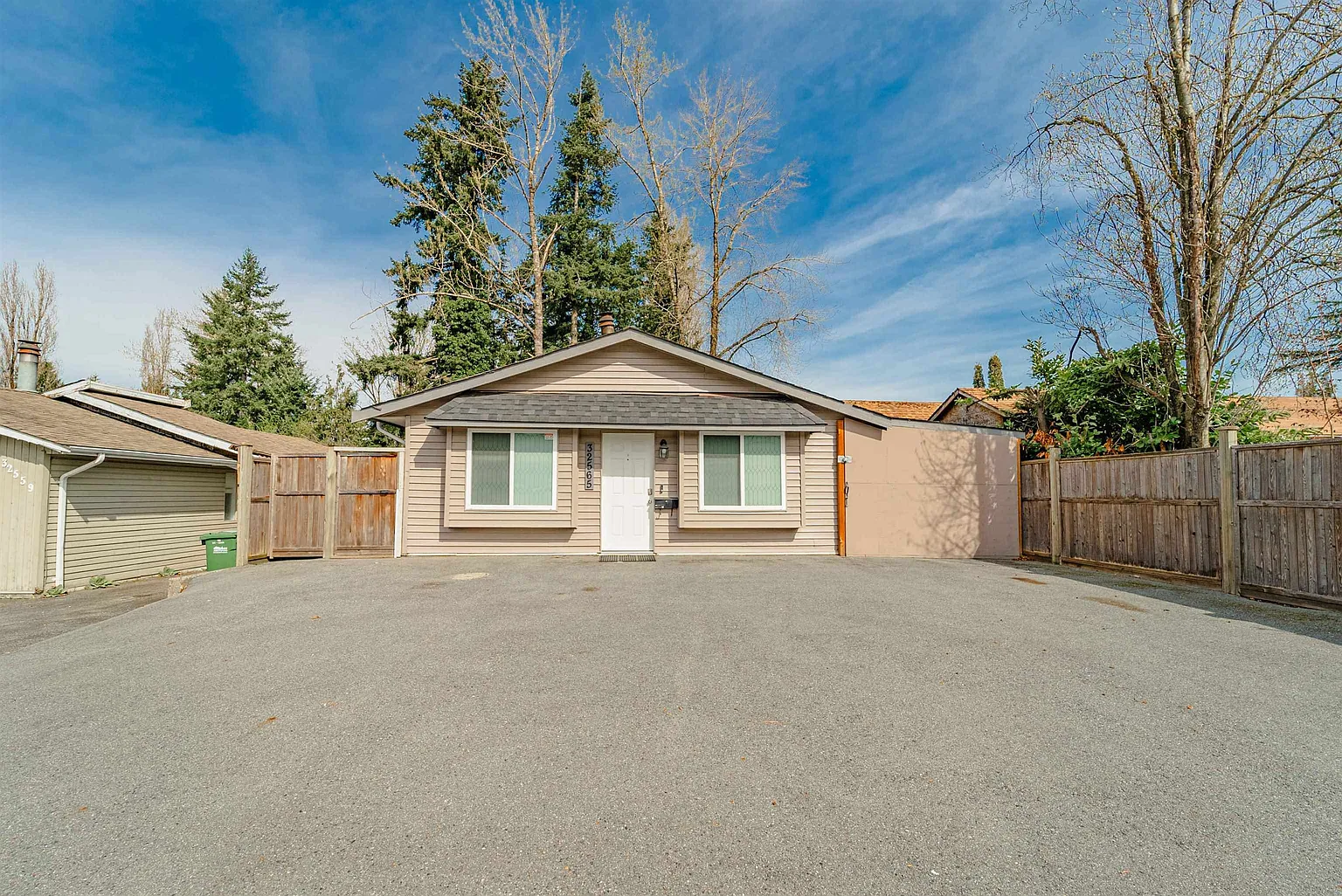 32565 George Ferguson Way photo 1