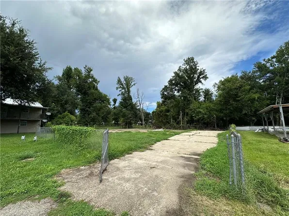 101 Sharon Ave, Boutte, LA 70039