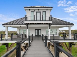 16 Sandy Point Dr, Grand Isle, LA 70358