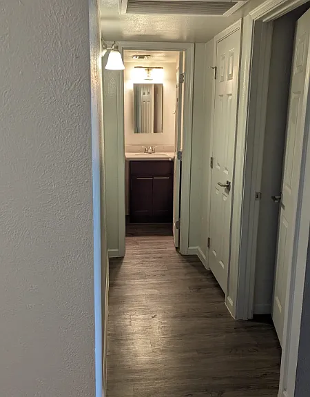 2326 E Pinchot Ave #1 — Photo 7