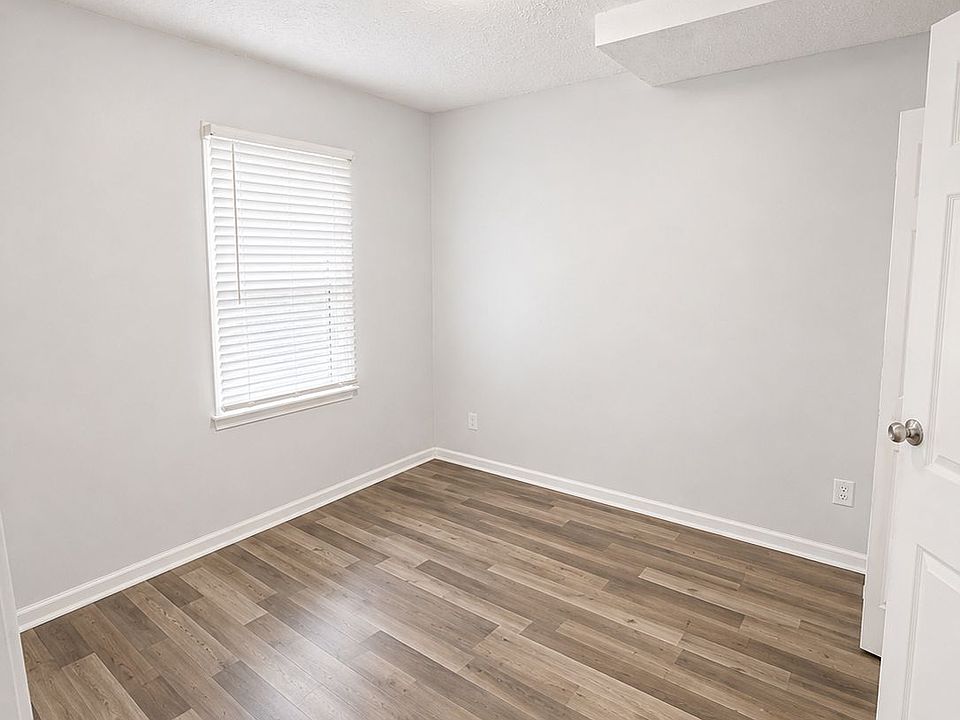 2nd image of 4265 King Richard Ct #B