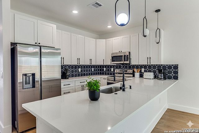 1st image of 207 Gravel St #101