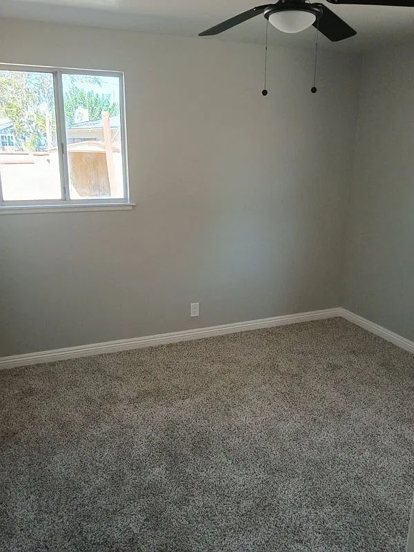 3 bed, 1.0 bath, 938 sqft, $2,150 — Photo 3