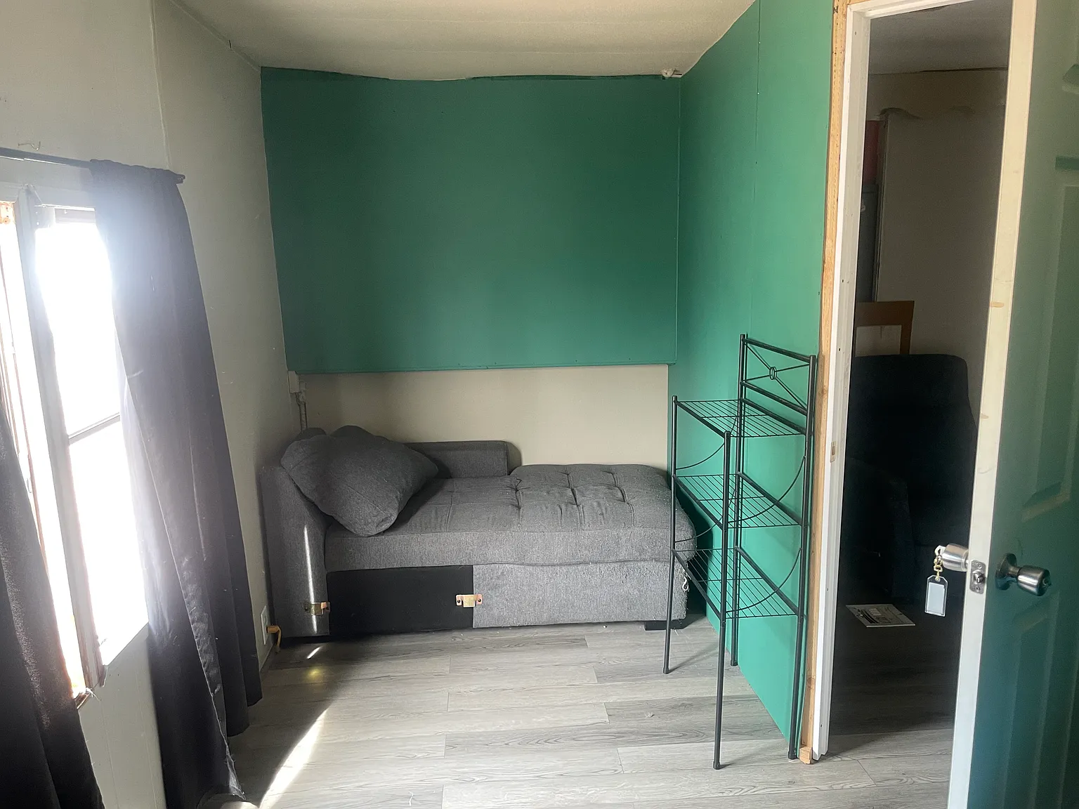 3 bed, 840 sqft, $1,200 — Photo 3