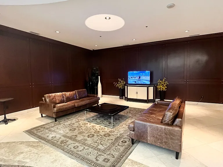 200 Rideau St #1002 — Photo 3