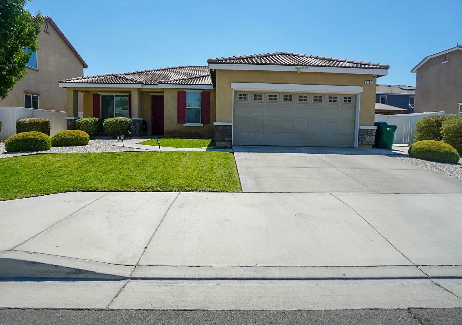 3 bed, 1770 sqft, $3,200 — Photo 1