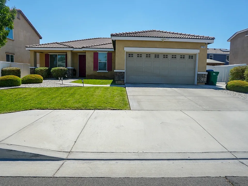 3104 Trousdale Dr