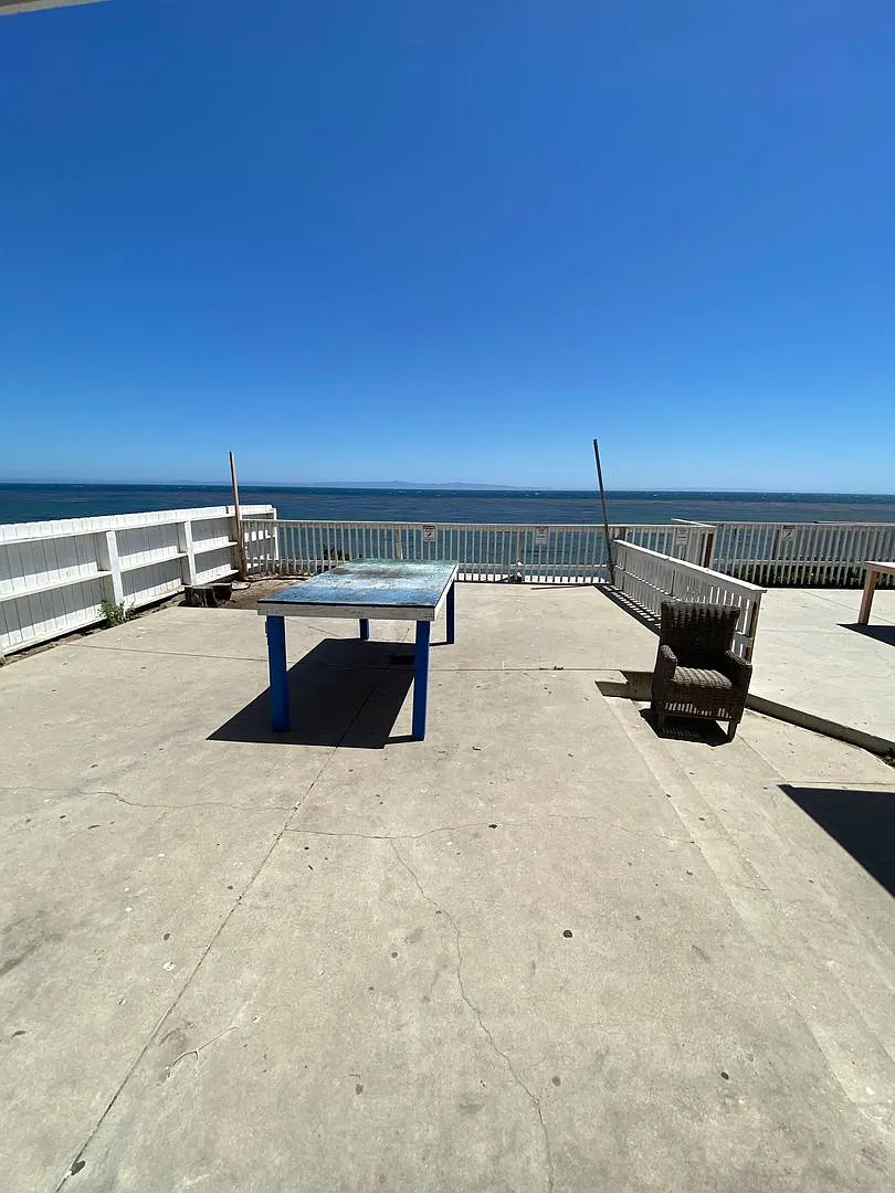 6669 Del Playa — Photo 1