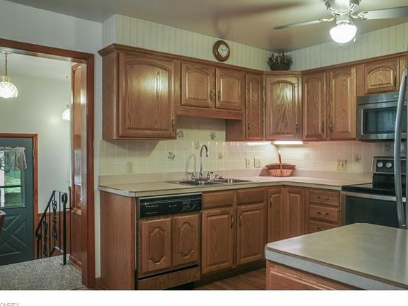 2nd image of 750 E Highland Ave