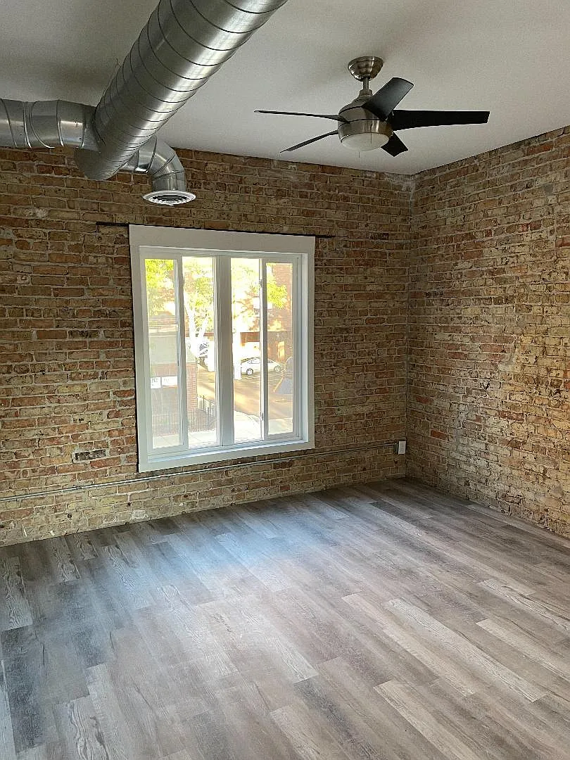 2 bed, 1050 sqft, $1,525 — Photo 1