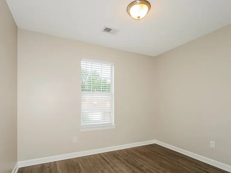 1209 Calebs Ridge Dr — Photo 12