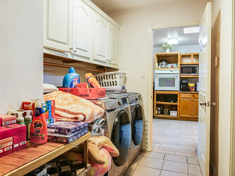 6103 Tidewater Dr — Photo 16