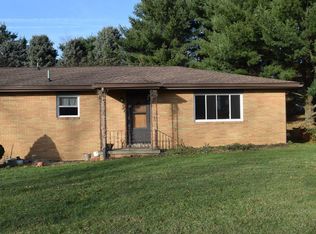3651 Broad Vista St NW, Uniontown, OH