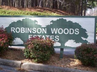 104 Timber Rdg, Peachtree City, GA 30269