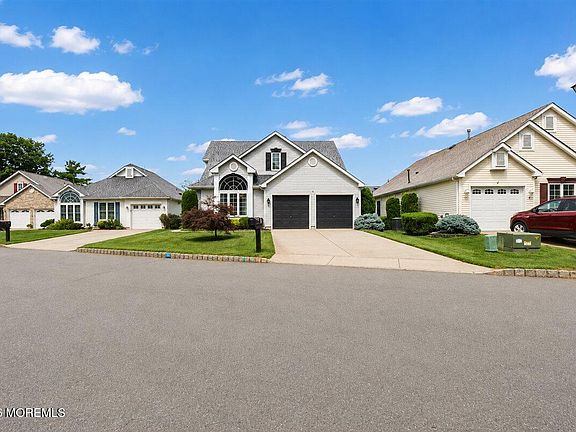 3rd image of 5 N Avon Drive