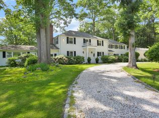 188 Cedarwood Rd, Stamford, CT 06903