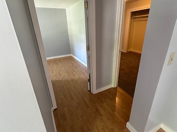 4th image of 18 Ward St #C