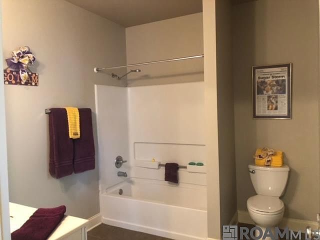 1st image of 900 Dean Lee Dr APT 901