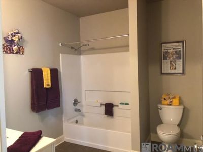 900 Dean Lee Dr APT 901, Baton Rouge, LA, 70820